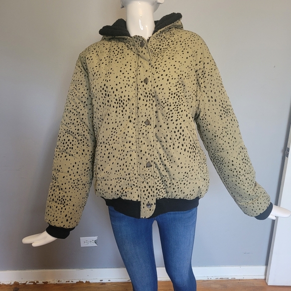 Saltwater Luxe Quilted Puffer Jacket, VGUC, Size L - Picture 2 of 10